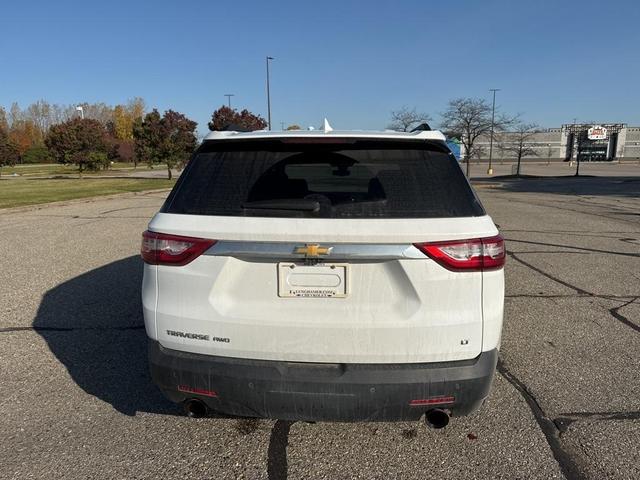2021 chevrolet traverse lt leather