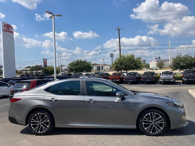 2025 toyota camry xle