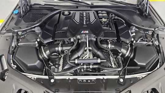 2024 BMW M8