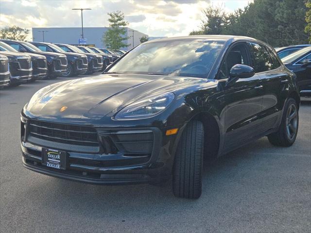 2022 porsche macan base