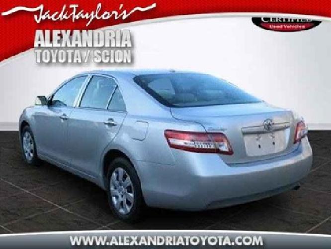 2011 toyota camry le in alexandria, va