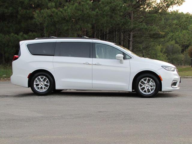 2022 chrysler pacifica touring-l