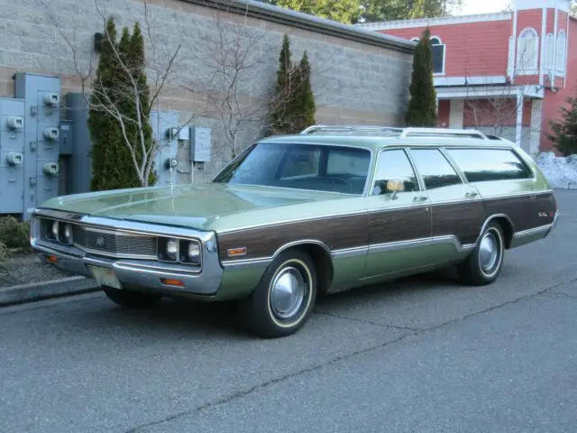 1971 chrysler town & country wagon 9 passenger one owner/family