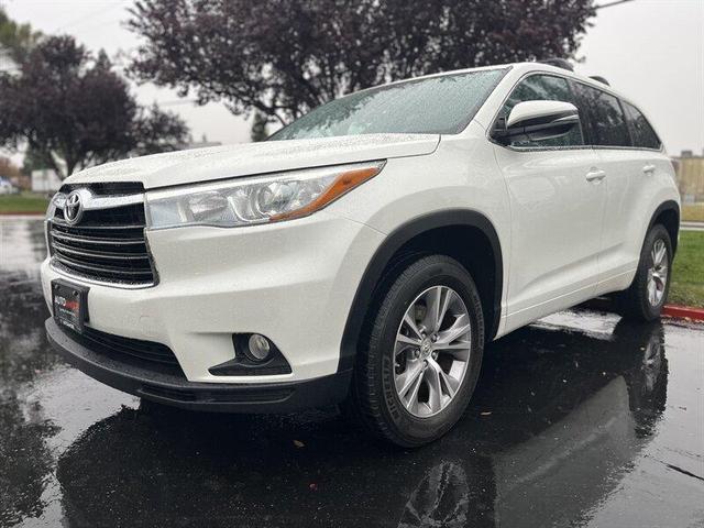 2015 toyota highlander le