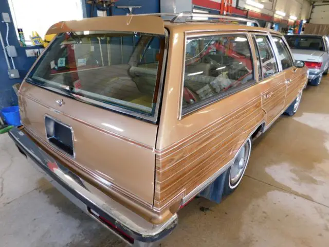 1980 pontiac grand lemans stationwagon t1277642