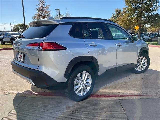 2024 toyota corolla cross le