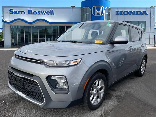 2022 kia soul lx