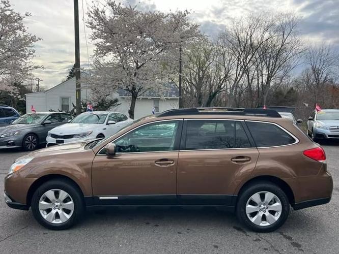 2011 subaru outback 2.5i limited wagon 4d in manassas, virginia