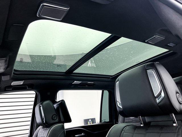 2021 cadillac escalade esv sport platinum