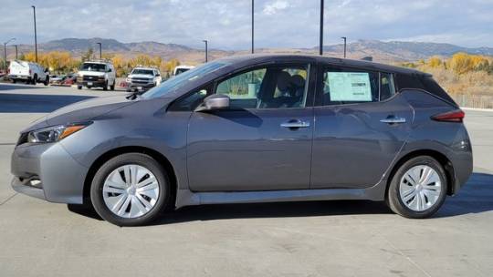 2025 Nissan Leaf