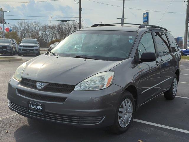 2004 toyota sienna ce
