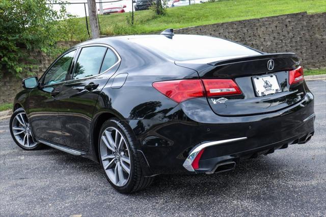 2019 acura tlx base