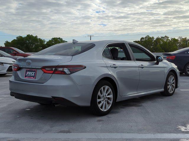 2024 toyota camry le