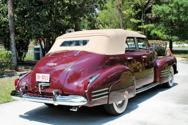 1941 cadillac series 62 4 door convertible (video inside)