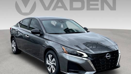 2025 Nissan Altima