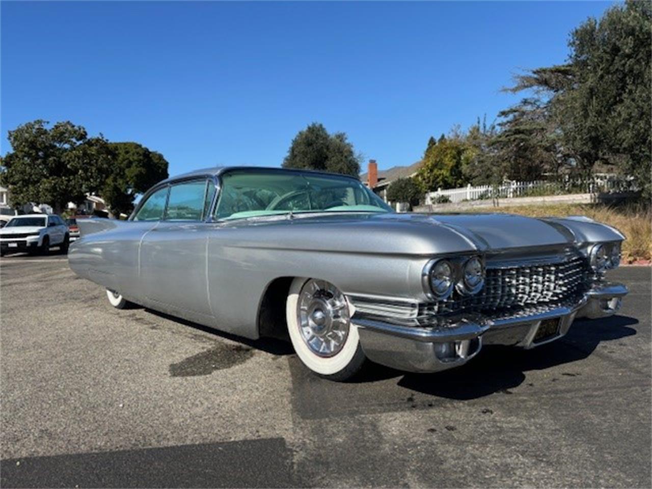 1960 cadillac coupe deville
