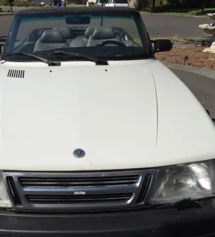 *super nice 1991 saab 900s turbo convertible low miles runs perfect! no reserve*