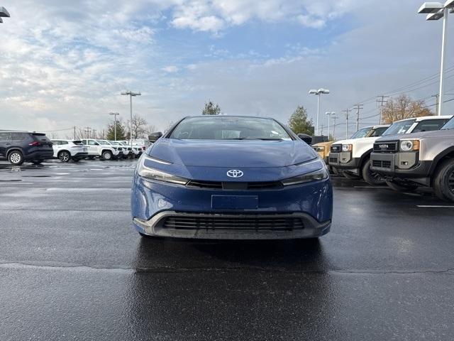 2023 toyota prius le