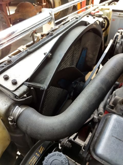 toyota pickup 4x4 1988 stretch cab \350 chevy v8 /5spd lifted !!no reserve!!!