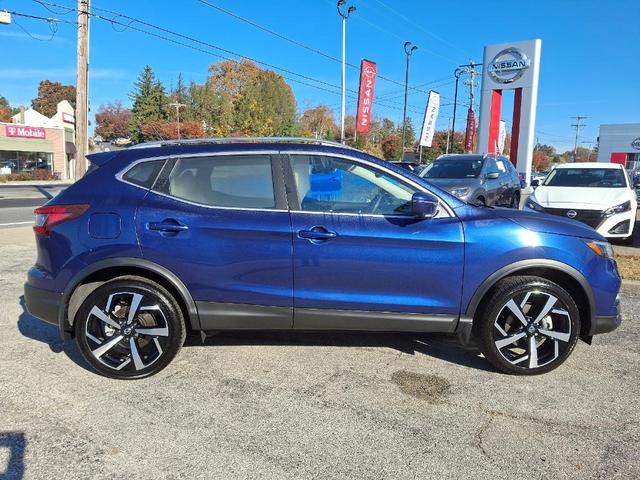 2022 nissan rogue sport sl