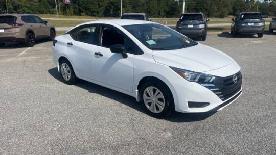 2024 Nissan Versa 1.6 s