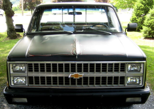 1982 long bed,satin black,lmc lowering kit,new 350 crate v-8,rebuilt 350 auto ps