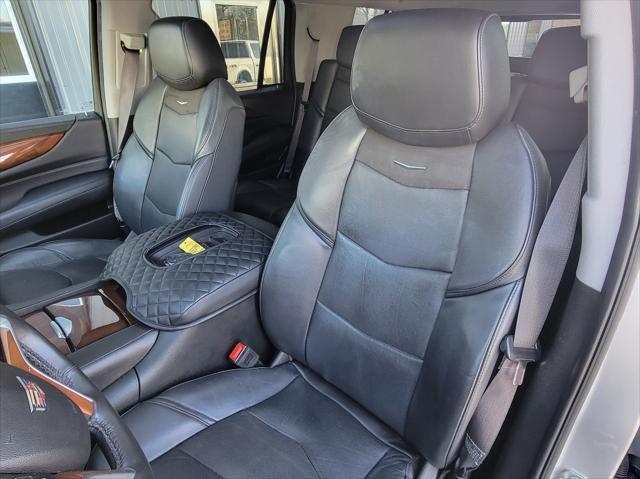 2017 cadillac escalade luxury