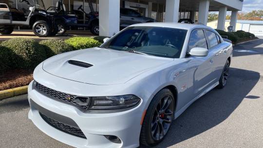 2020 Dodge se