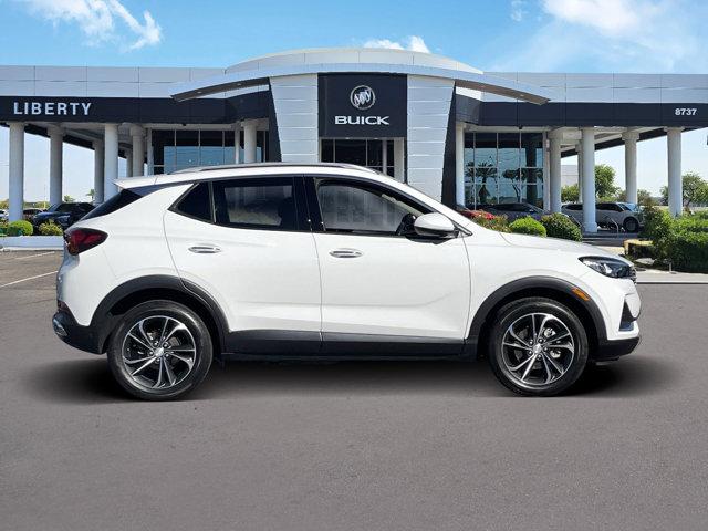 2022 buick encore gx essence
