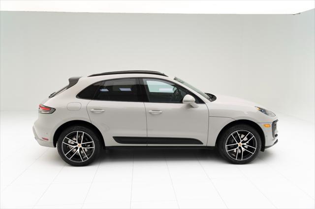 2022 porsche macan base