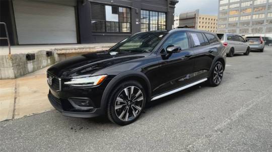 2024 Volvo V60 Cross Country