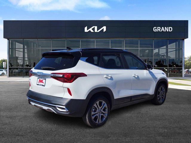 2022 kia seltos s