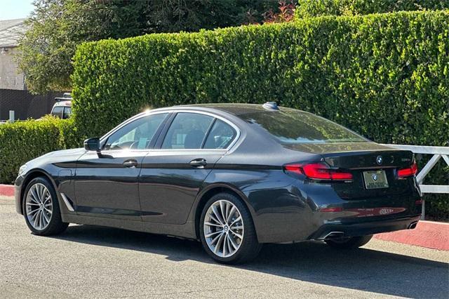 2021 bmw 530e base