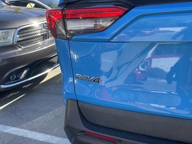 2021 toyota rav4 le