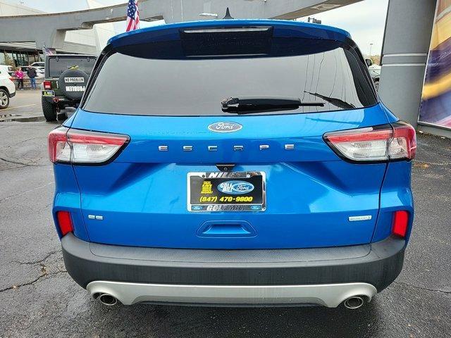 2020 ford escape se