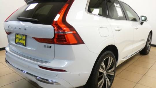 2023 volvo xc60 b5 plus bright theme