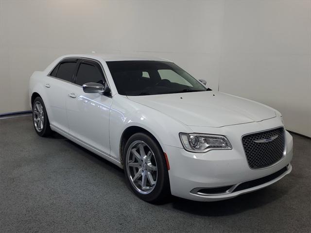 2019 chrysler 300 touring