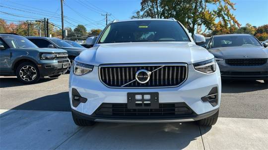 2024 Volvo XC40