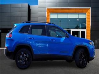 2023 Jeep Cherokee altitude lux