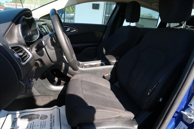 2016 chrysler 200 limited