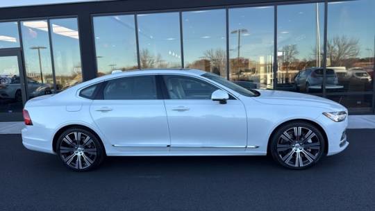 2025 Volvo S90