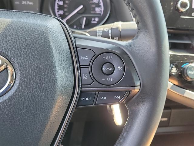 2022 toyota camry se