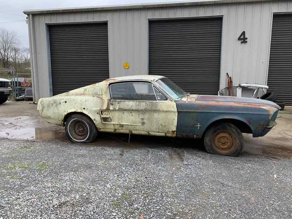 1967 ford mustang fastback v8 - clean title