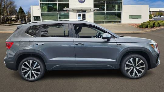 2024 Volkswagen Taos