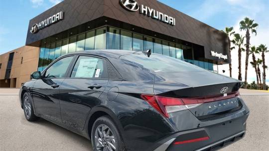 2024 Hyundai Elantra