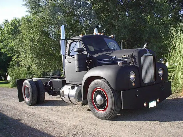 1957 mack b-61=hot rod=rat rod=project