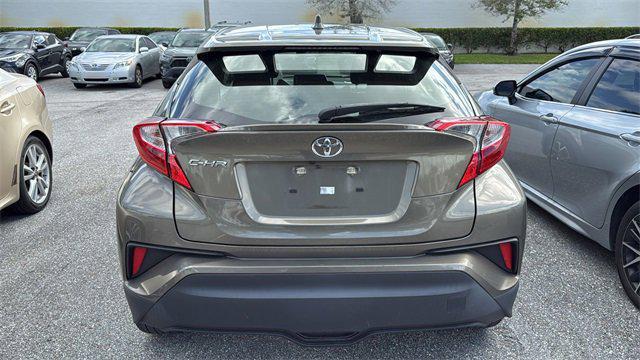 2021 toyota c-hr xle