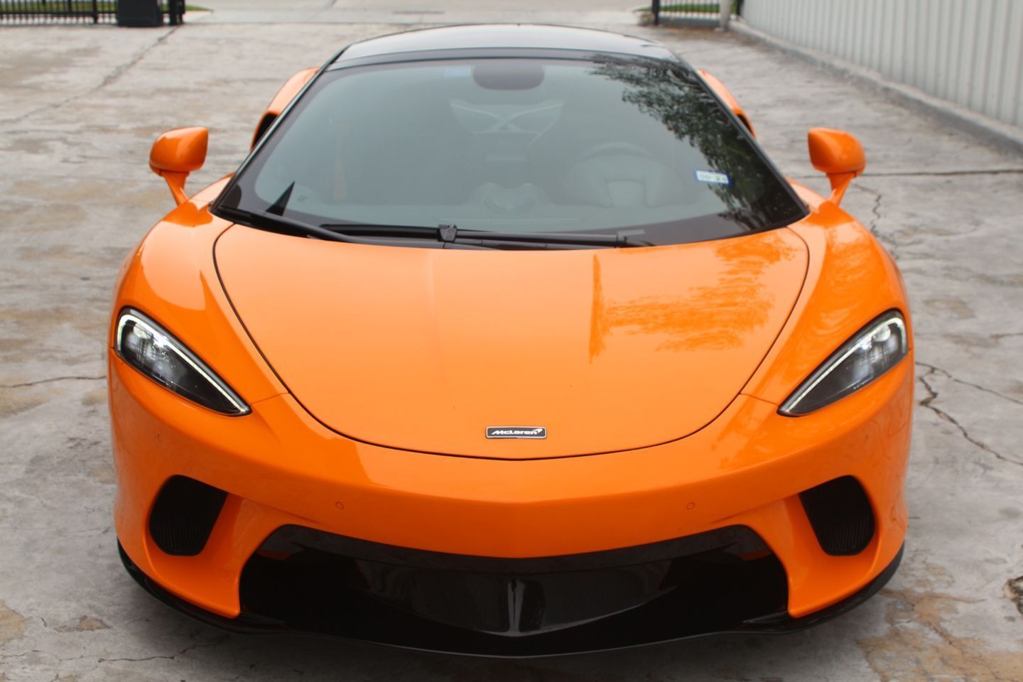 2023 mclaren gt