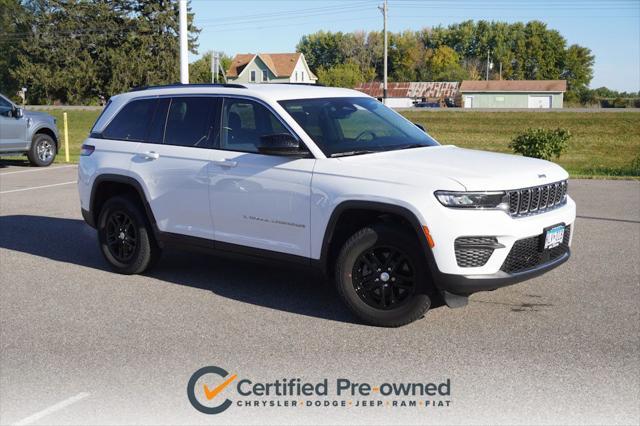 2023 jeep grand cherokee laredo