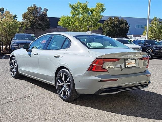 2024 volvo s60 b5 plus dark